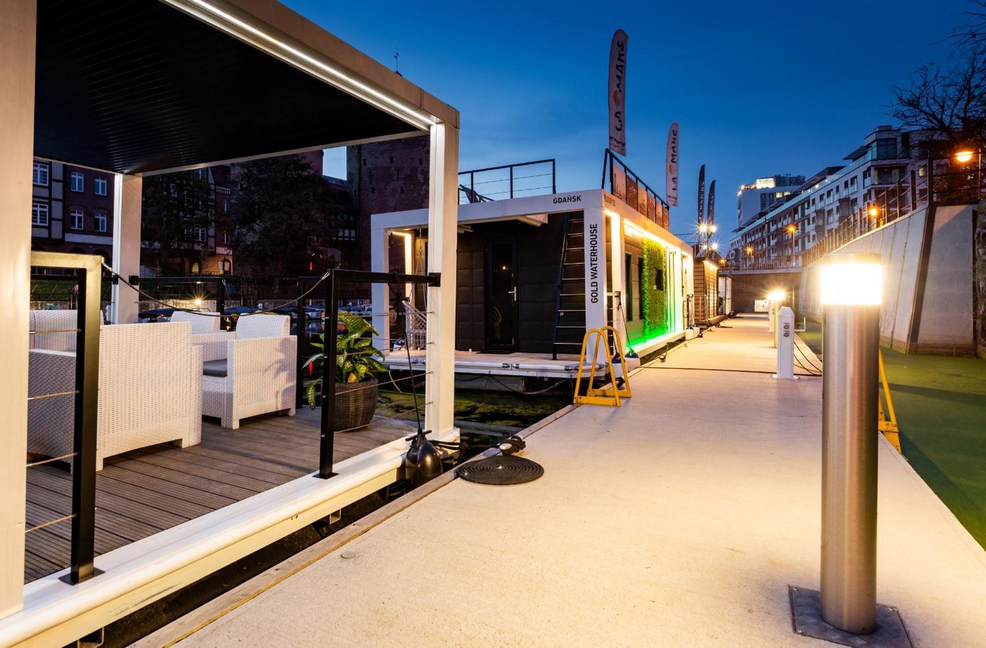 Domy Na Wodzie - La Mare Motlava Houseboats With Sauna By Downtown Apartments Gdańsk Exterior foto