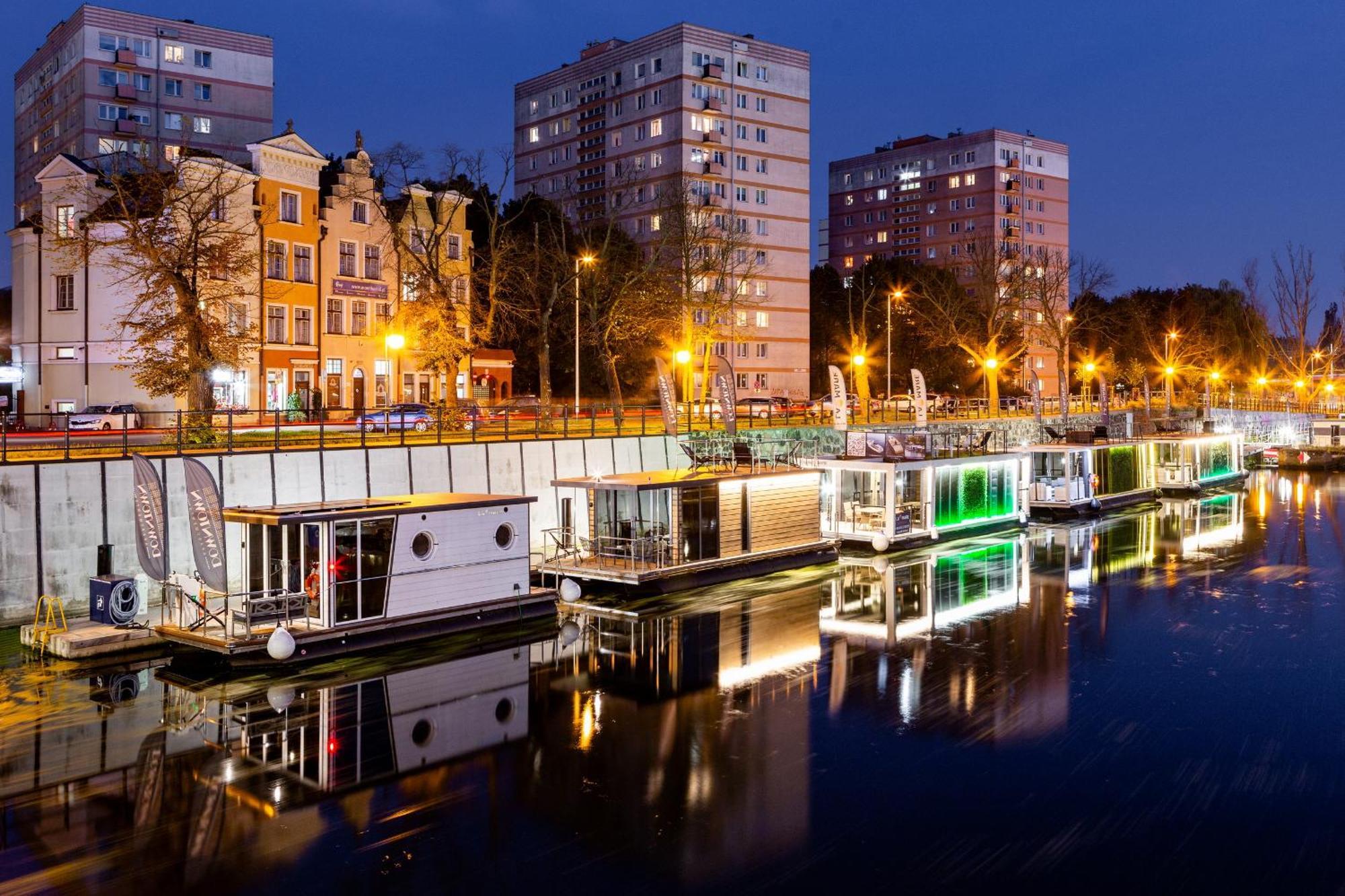 Domy Na Wodzie - La Mare Motlava Houseboats With Sauna By Downtown Apartments Gdańsk Exterior foto