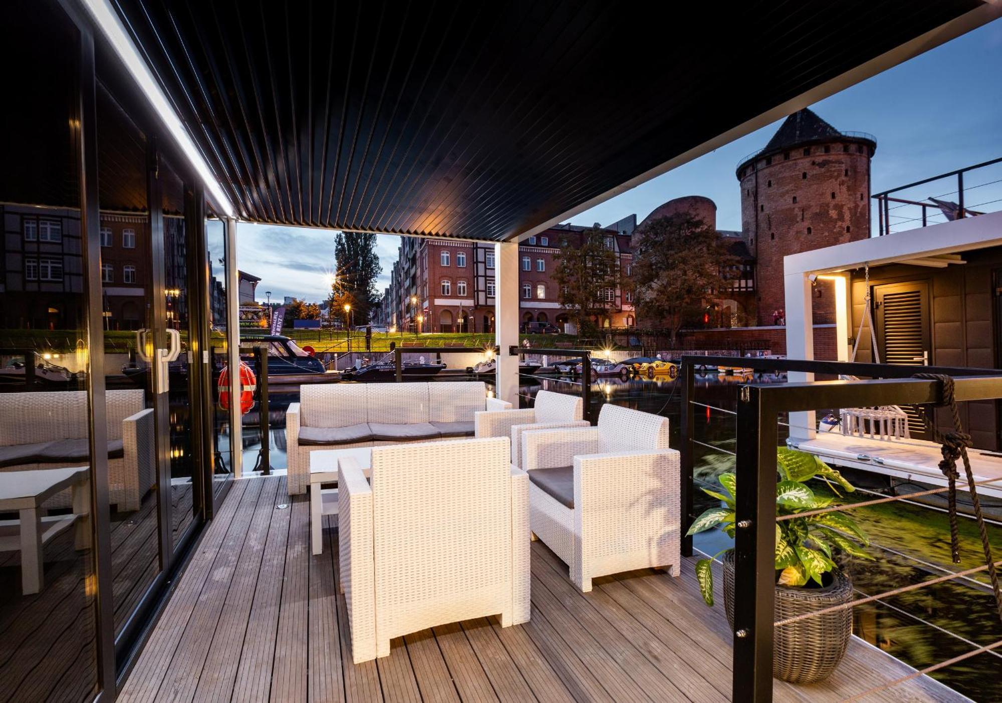 Domy Na Wodzie - La Mare Motlava Houseboats With Sauna By Downtown Apartments Gdańsk Exterior foto